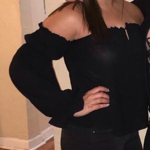 Long Sleeve Strapless Blouse w/ Balloon Sleeves